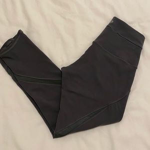 Grey cropped lululemon leggings